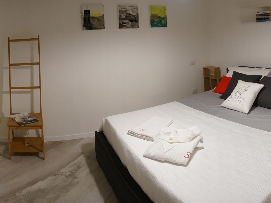 Les Suites Di Parma Habitación foto